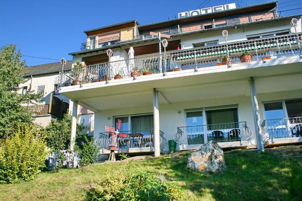 Hotel Restaurant Moselblick Wintrich Εξωτερικό φωτογραφία